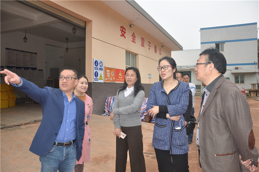 市環保局調研督導固廢環保工作